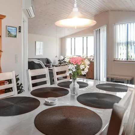 3 Bedroom Beautiful In Orsted Prázdninový dům Kare